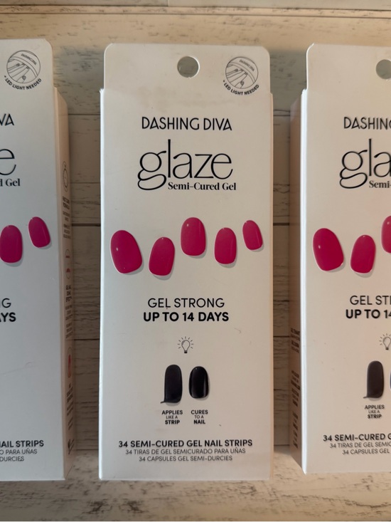 Dashing Diva Other - Glaze Semi-Cured Gel Nail Strips - GCM27 Magenta Madness